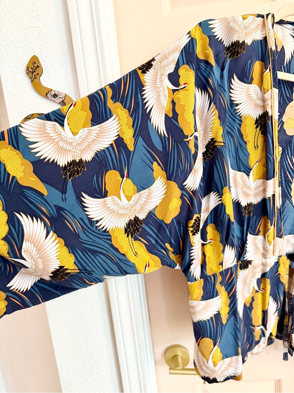 Blue lightweight crane kimono top - Picture 2 of 5